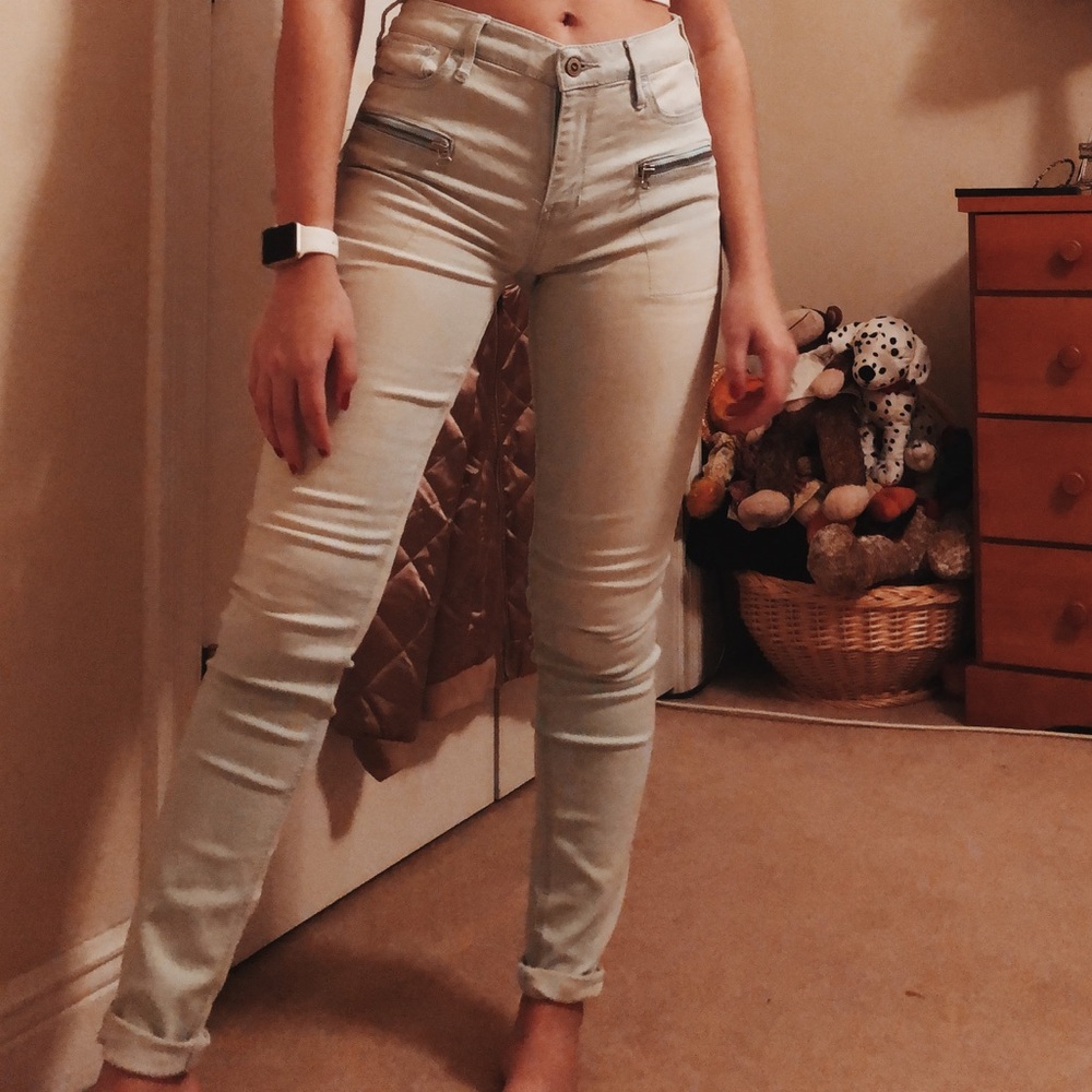 Light Wash Zipper Jeggings